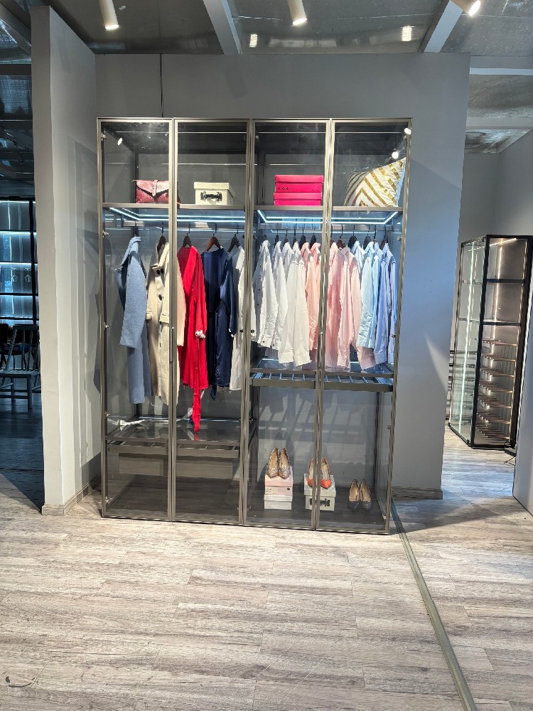 Aluminum Wardrobe